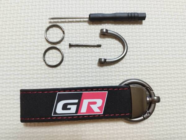 GR スウェード レザー キーホルダー チェーン リング GAZOO Racing TOYOTA トヨタ 86 スープラ アクア カローラ ヤリス プリウス C-HR TRD