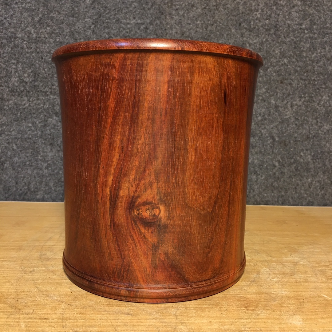 A 'huanghuali' brushpot (Bitong), Qing dynasty | 清黃花梨
