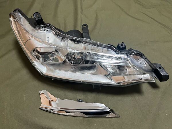 破損無し超美品 フィールダー アクシオ 右ヘッドランプ 右ヘッドライト 81130-12J70 koito 12-595 打刻 K 超ツヤあり 後期