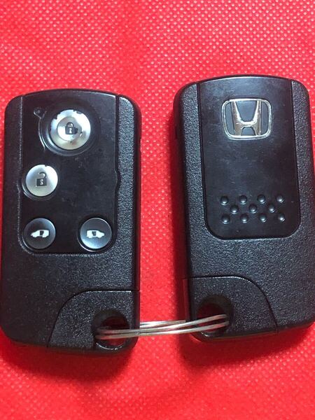 送料込 HONDA ホンダ純正 RK1 RK2 RK5 RK6 RK系 ステップワゴン 72147-SFM-J71 (4ボタン )スマートキー キーレス リモコン 鍵 (672)