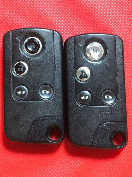 送料込 HONDA ホンダ純正 RK1 RK2 RK5 RK6 RK系 ステップワゴン 72147-SZW-J71 (4ボタン )スマートキー キーレス リモコン 鍵 (675)