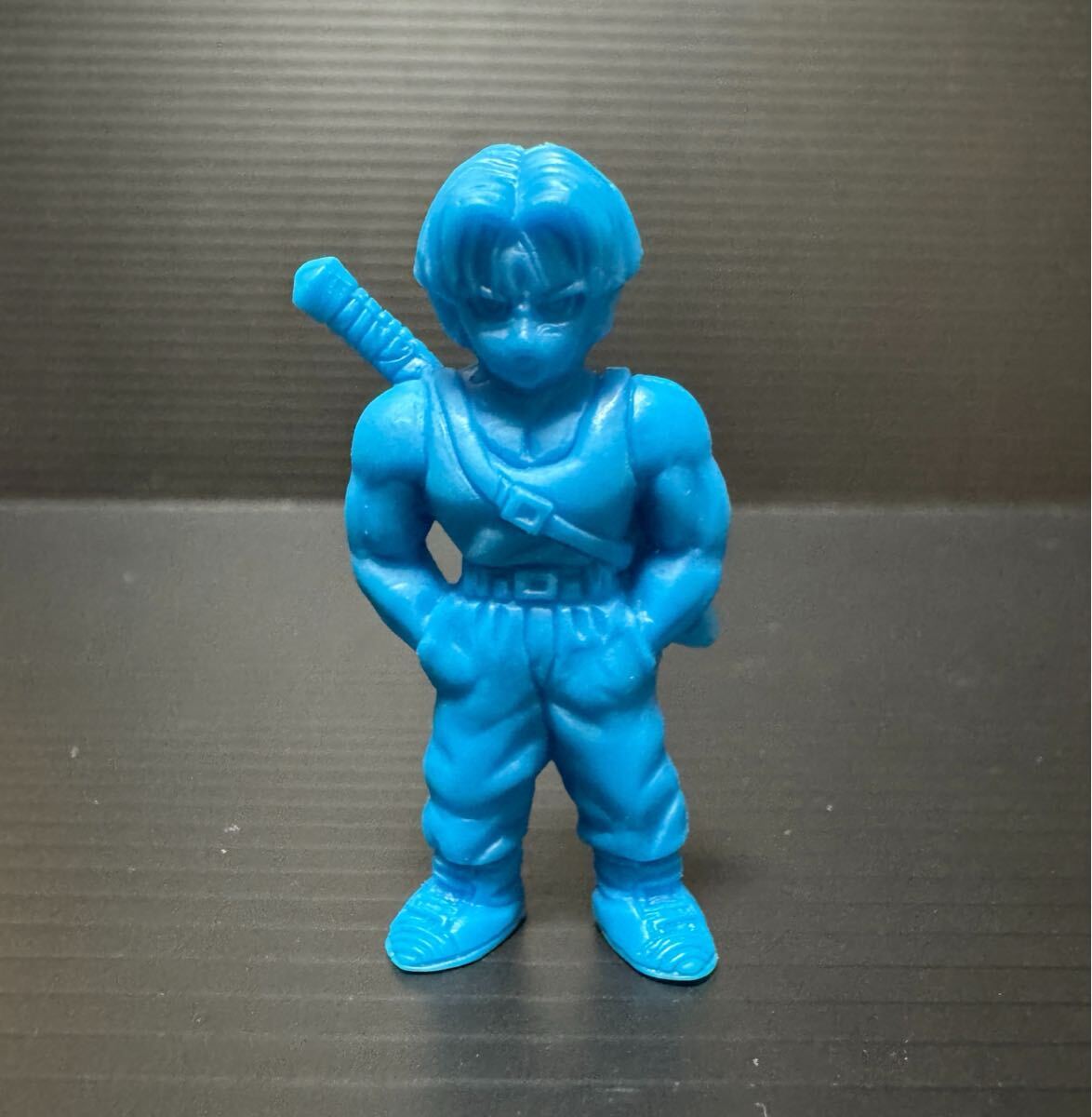 ドラゴンボールZ トランクス 金クロス 塩ビ 消しゴム 3色セット