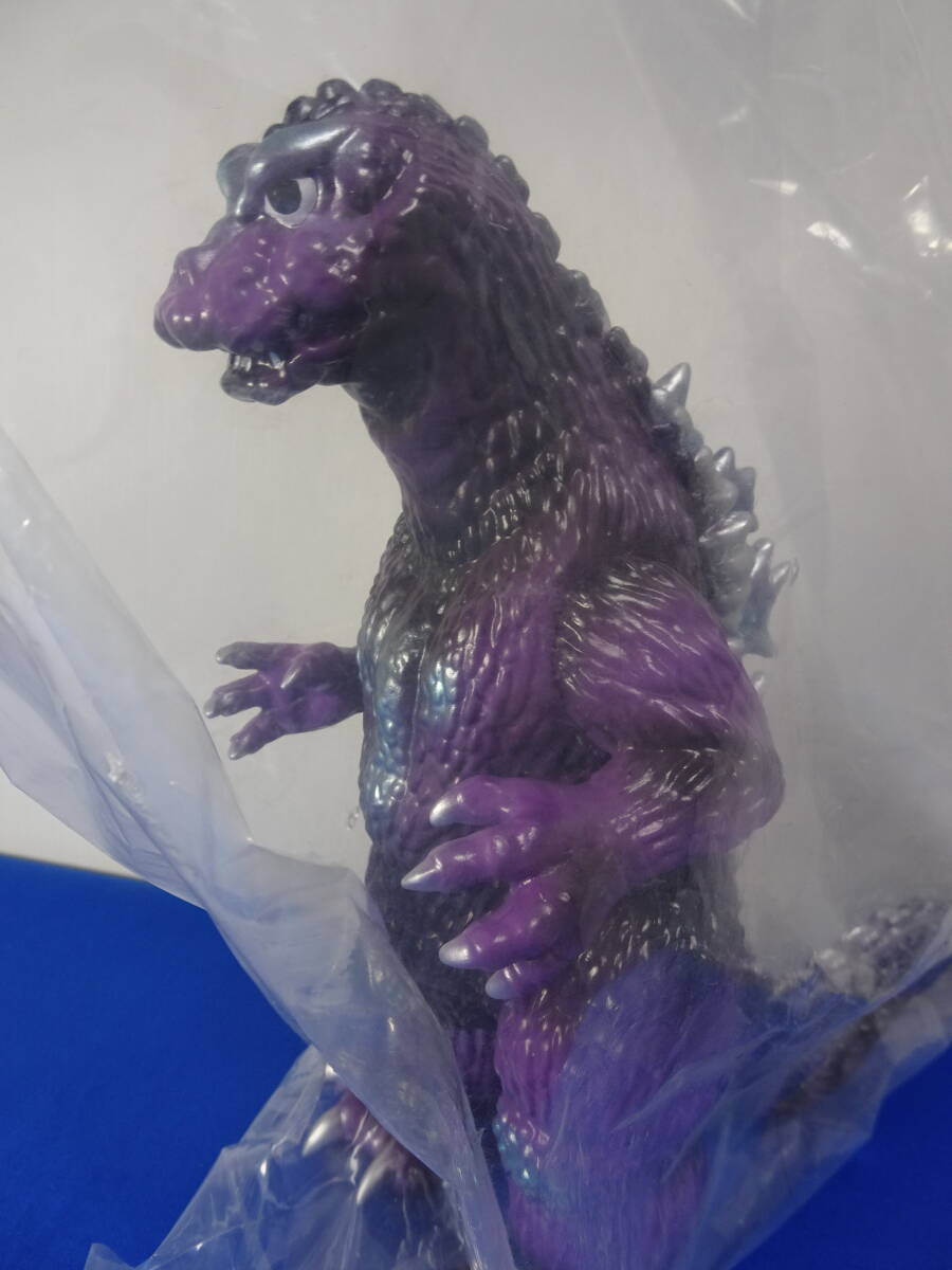 未開封 ゴジラ フィギュア シルバー 紫 Yahoo!オークション -「(パープル 紫)」(ゴジラ) (ゴジラ、怪獣