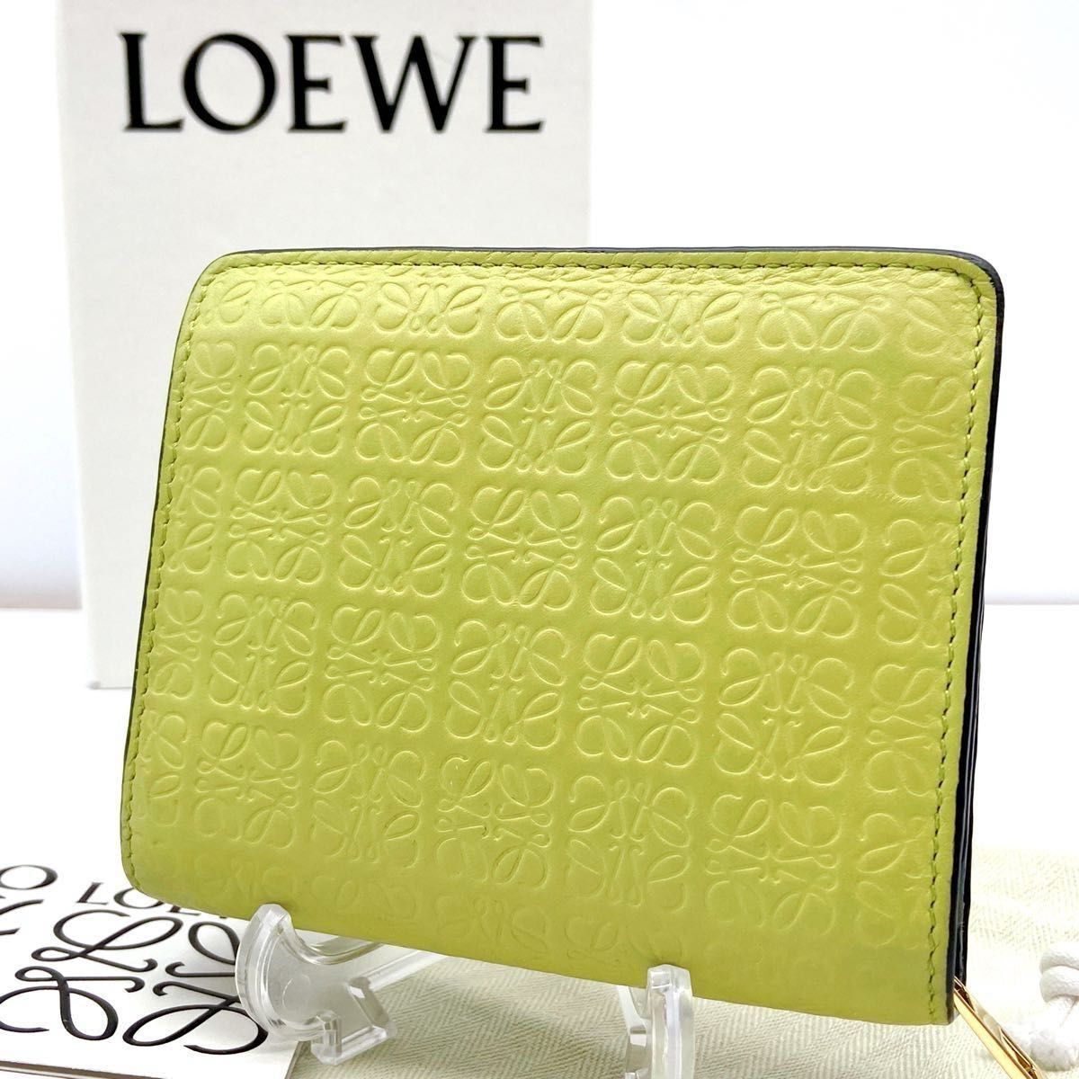 2025年最新】Yahoo!オークション -ロエベ エンボス財布