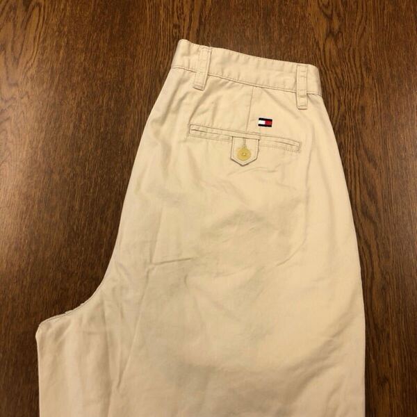 【GF060】TOMMY HILFIGER W32 L32 ツータック 裾折り返し 薄地 チノパンツ ワークパンツ ベージュ ブランド古着トミーヒルフィガー送料無料