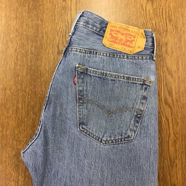 【GF077】Levi's 501 W31 L32 定番ストレート ジーンズ ジーパン デニムパンツ メンズブランド古着 リーバイス501 送料無料