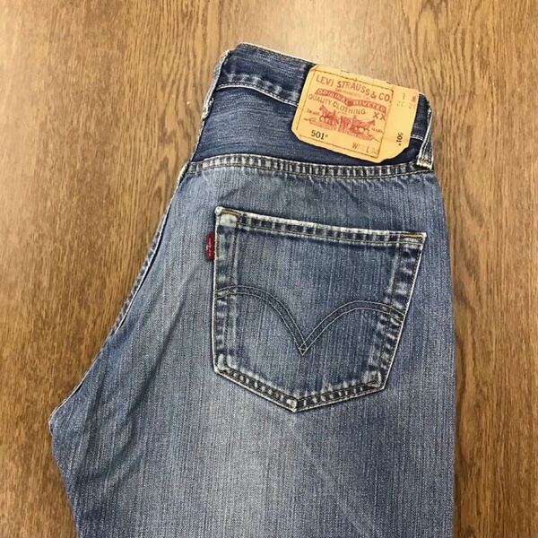 【GF125】Levi's 501 W32 L32 定番ストレート 色落ち加工 ジーンズ ジーパン デニムパンツ メンズブランド古着 リーバイス501 送料無料