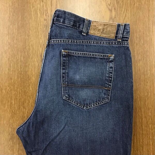 【GF150】TOMMY HILFIGER W38 L30 色落ち加工 ブーツカット ジーンズ ジーパン デニムパンツ ブランド古着 トミーヒルフィガー 送料無料