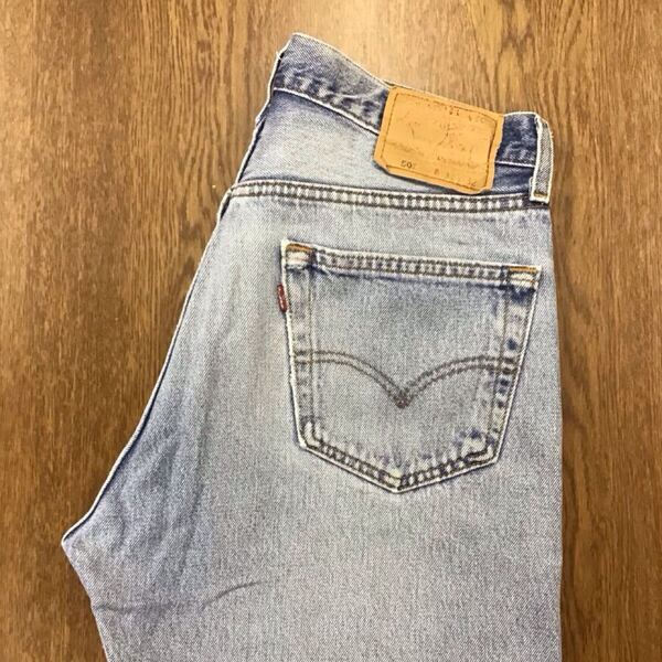 【GF151】USA製 Levi's 501 W33 L32 定番ストレート ジーンズ ジーパン デニムパンツ メンズブランド古着 リーバイス501 米国製 送料無料