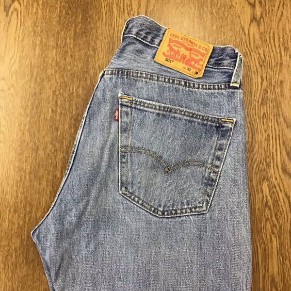 【GF155】Levi's 501 W32 L32 定番ストレート ジーンズ ジーパン デニムパンツ メンズブランド古着 リーバイス501 送料無料
