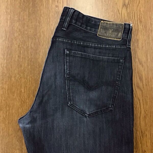 【GF158】GUESS W34 L30 色落ち加工 ジーンズ ジーパン デニムパンツ メンズブランド古着 ゲス 送料無料