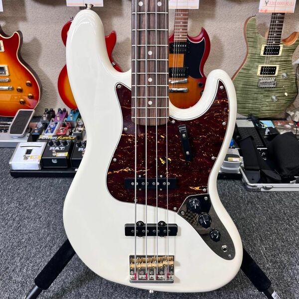 【10316】 Squier by Fender Jazz Bass ホワイト
