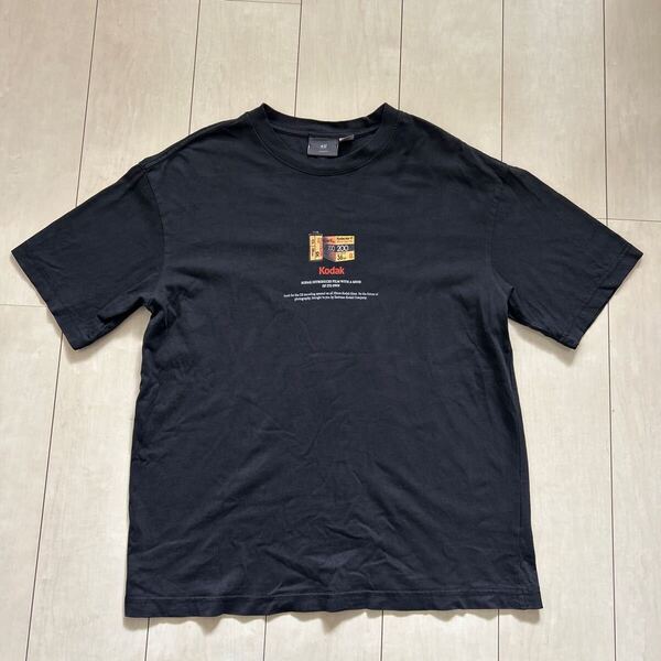 S 黒 Kodak 半袖Tシャツ コダック H&M ルーズフィット ブラック コラボ 古着 企業 別注 カメラ クルーネック グラフィック アニメ 映画 GU