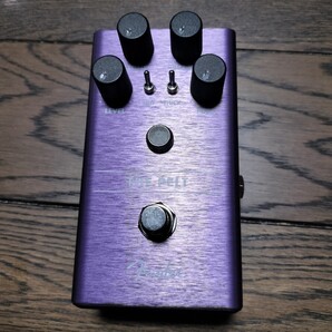 新品同様 Fender フェンダー THE PELT FUZZ エフェクター ファズ ディストーション オーバードライブ シリコン ゲルマニウム トランジスタ