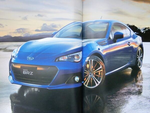 ★送料無料♪即決! ■スバル BRZ(初代前期 ZC6型)カタログ ◇2012年 全43ページ 美品♪ ◆SUBARU BRZ ※TOYOTA トヨタ86