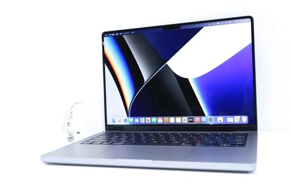 充放電46回★超美品 6月10日新規 14型★Apple MacBook Pro★年式2021 A2442 ★M1 MAX PRO 10コア32コアGPU メモリ64GB SSD:1TB 16173F