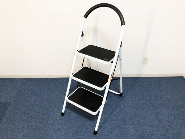 折りたたみ式ステップ台SPIEEK 3段脚立 折りたたみ可能 耐荷重150kg踏み台 持ち手付き・滑り止め 多機能 室内 屋外(ホワイト 三段)