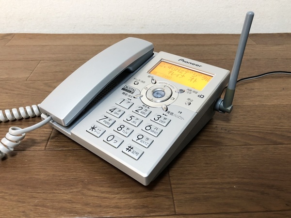 パイオニアTF-AD1500-Sシルバー親機 留守番電話/ナンバーディスプレイ対応 Pioneer 電話機一般TF-LU120-S 通電/通話確認済み