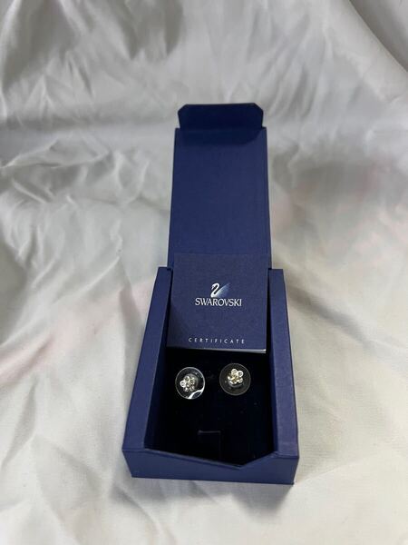 ■極美品■ SWAROVSKI スワロフスキー ラインストーン ピアス アクセサリー レディース メンズ シルバー系