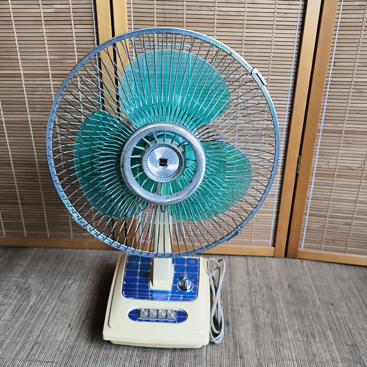 希少昭和レトロnationalスタンド型扇風機 青緑色 希少昭和レトロnationalスタンド型扇風機 青緑色 希少昭和レトロ