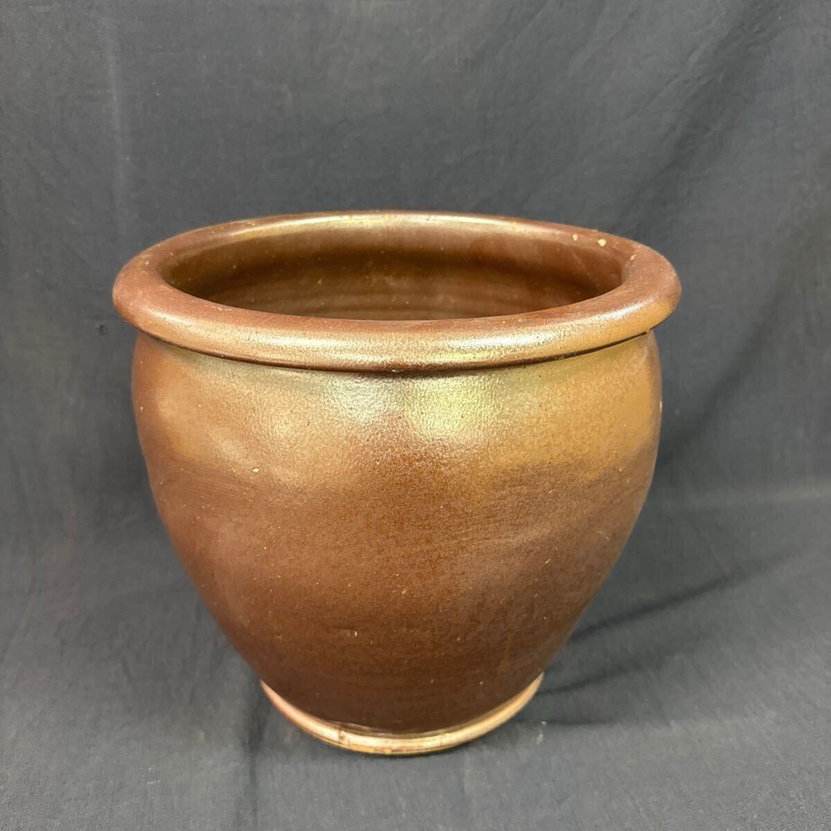 ①陶器 水瓶 メダカ鉢 かめ 壺 睡蓮鉢 金魚鉢こげ茶色 昭和レトロ ①陶器 水瓶 メダカ鉢 かめ 壺 睡蓮鉢 金魚鉢こげ茶色 昭和