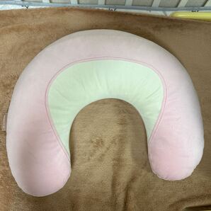 エールベベ 授乳クッション ピンク