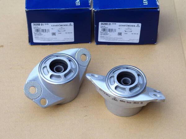 リアショックアッパーマウント*VW Polo(9N/6R)/Golf4/NewBeetle/AUDI A1(8X)/A3(8L)/TT(8N)* 左右2個セット*Lemforder製【新品】