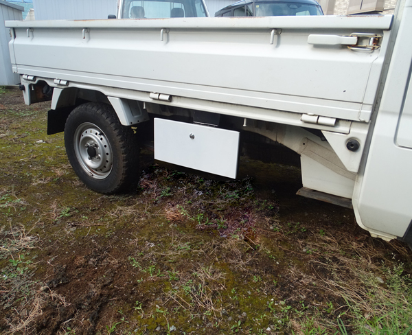 * бесплатная доставка Suzuki Carry грузовик DA16T 3 type ~ после боковой ящик для инструментов tool запирающийся шкафчик ящик для инструментов белый новый товар ключ ключ имеется 