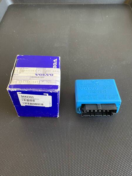 送料無料 VOLVO 純正 9128814 9442303 FAILURE SENSOR テール ライト リレー ( ボルボ 正規品 850 240 260 262 940 740760 780 V70 XC70