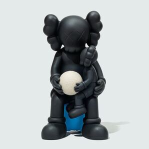KAWS:HOLIDAY THAILAND - BLACK 黒 フィギュア KAWS 新品未開封