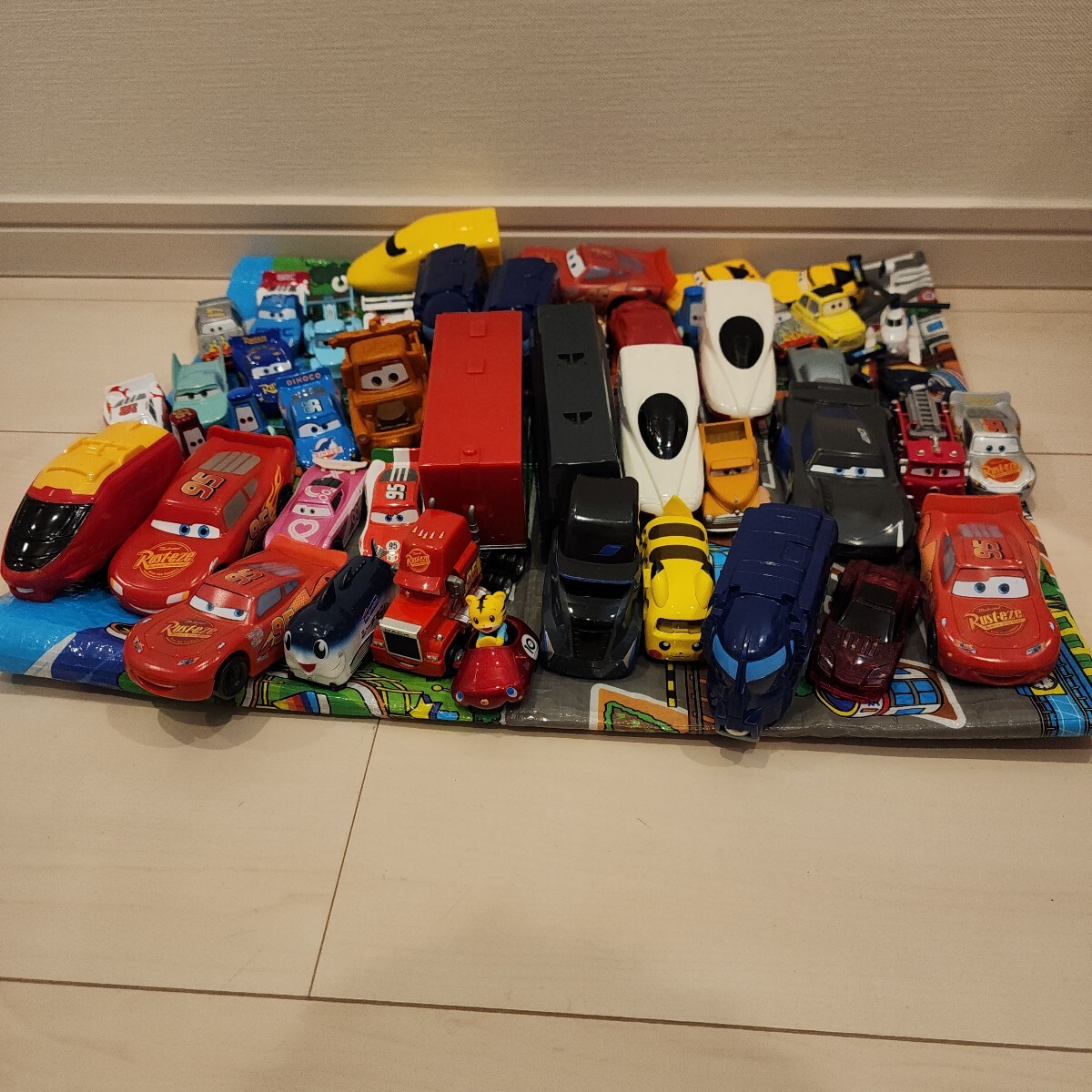 2025年最新】Yahoo!オークション -カーズ トミカ セットの中古品