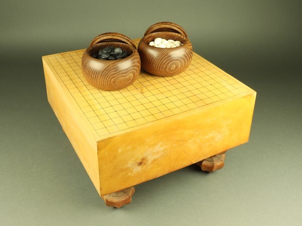 高級品】蛤那智黒32〜33号 高級囲碁 白石黒石碁笥付き碁石 古美術品