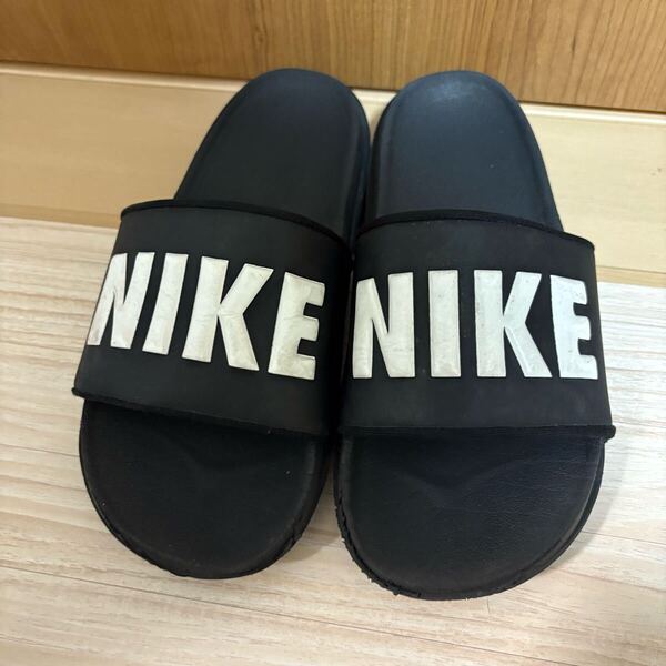 送料無料★NIKE ナイキ オフコートスライド 24cm相当 ブラック 2
