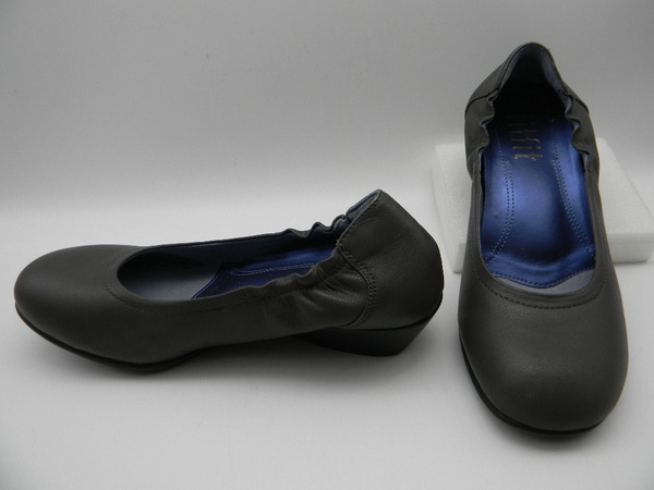 ◆*□【 fitfit 】◆ パンプス(24cm)ダークグレー