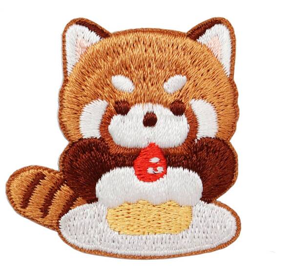 ワッペン レッサーパンダ かわいい刺繍パッチ アイロン接着 説明書(日本語)付き ケーキ