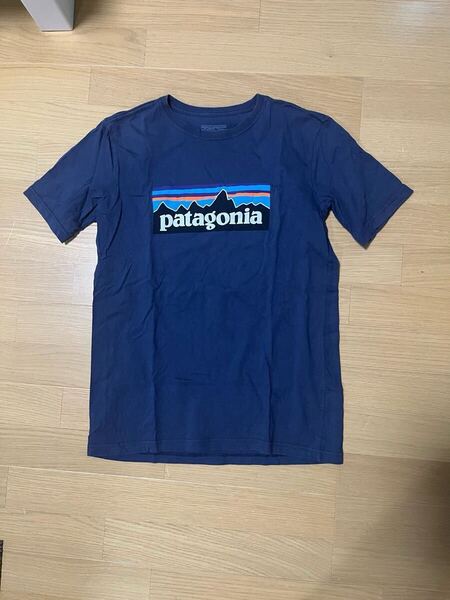 patagonia パタゴニア Tシャツ 半袖Tシャツ キッズ XXLサイズ 子供 ジュニア ネイビー ロゴT キャンプ アウトドア
