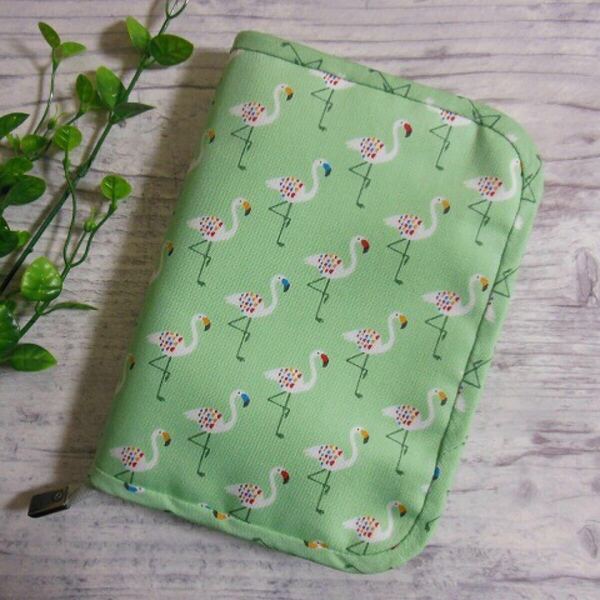 ★お薬・通帳・母子手帳ケース★フラミンゴ柄★ハンドメイド マルチケース