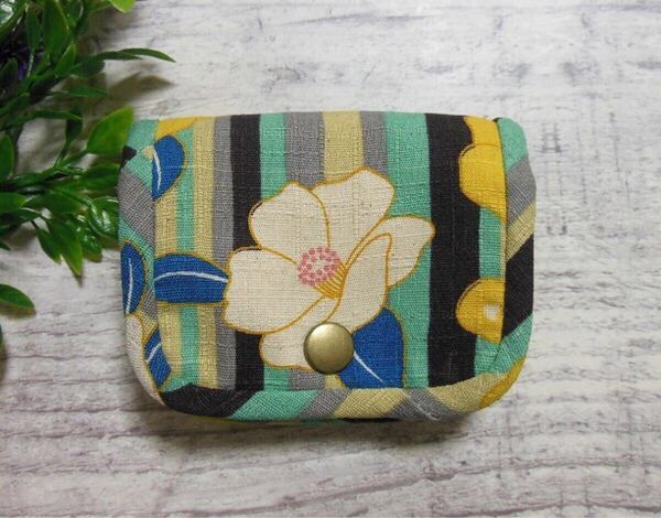□コインケース□椿柄 和柄□ハンドメイド 小銭入れ 小物入れ お薬