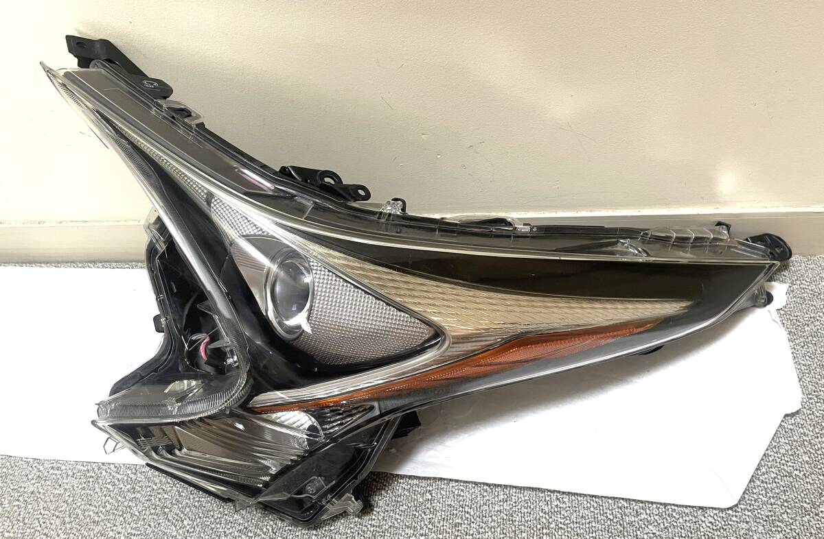 50プリウス純正　新品未使用品 トヨタ - 【新品未使用】50系プリウス クォーターピラーカバー