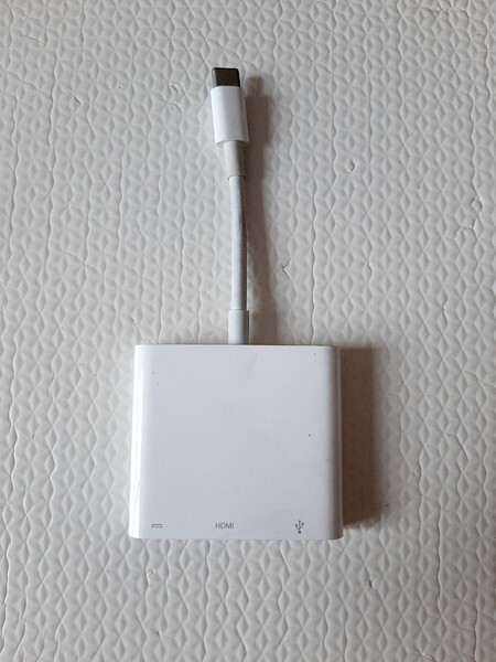 Apple純正 USB-C Digital AV Multiportアダプタ