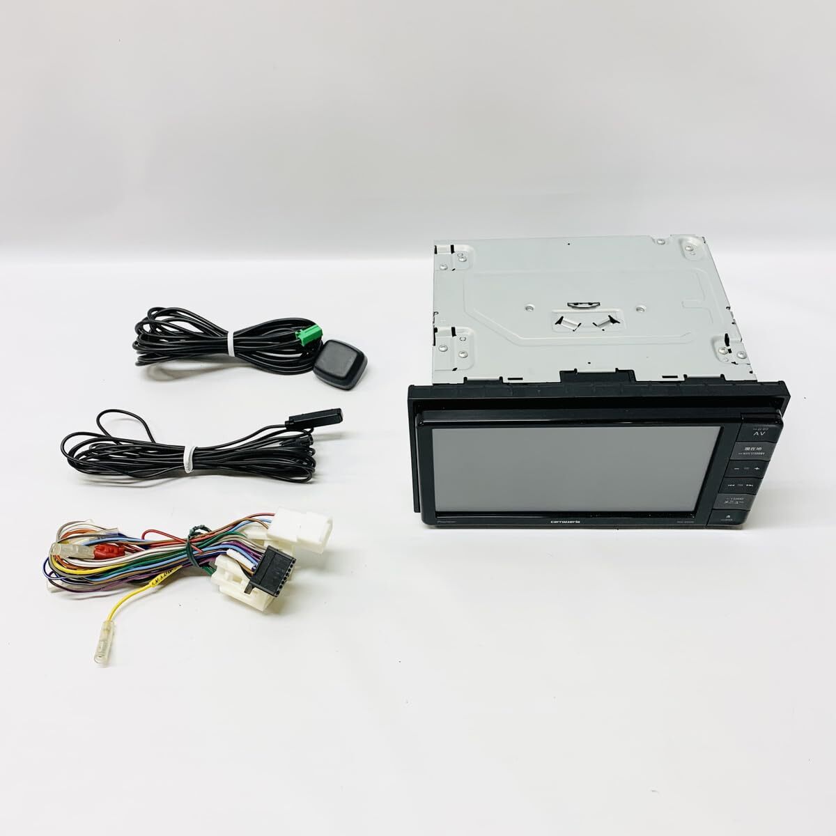 カロッツェリア carrozzeria 2DINワイド メモリーナビ AVIC