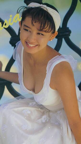② 田村英里子 1989年〜1993年 大量 切り抜き ファイル 2冊 120P