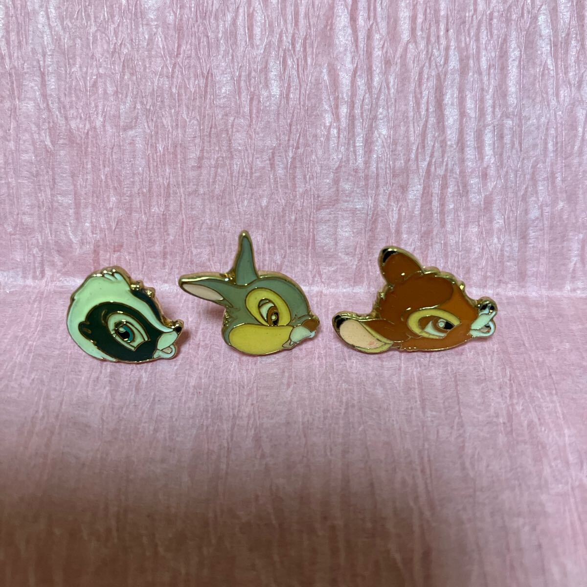Yahoo!オークション -「バンビ ディズニー」(ピンバッジ) (雑貨