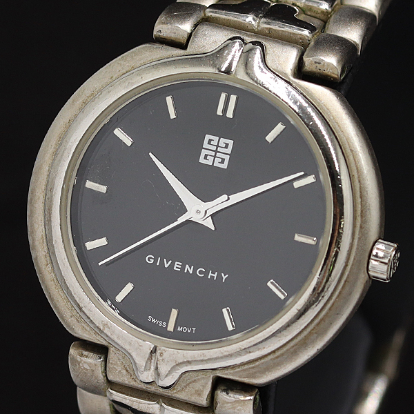 GIVENCHY（腕時計 ・ ブルー・ネイビー/青色系）のフリマ