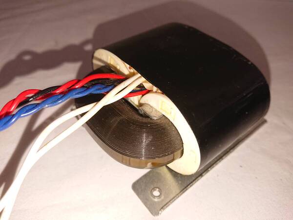 オーディオ用 R50コアトランス 一次AC100V 二次AC17.5Vx2 1.5A AC15Vx1.2A