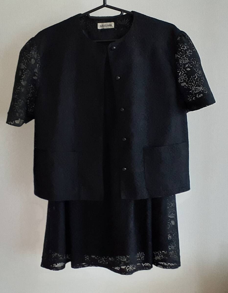 送料無料！レース☆黒スーツ〔冠婚葬祭〕