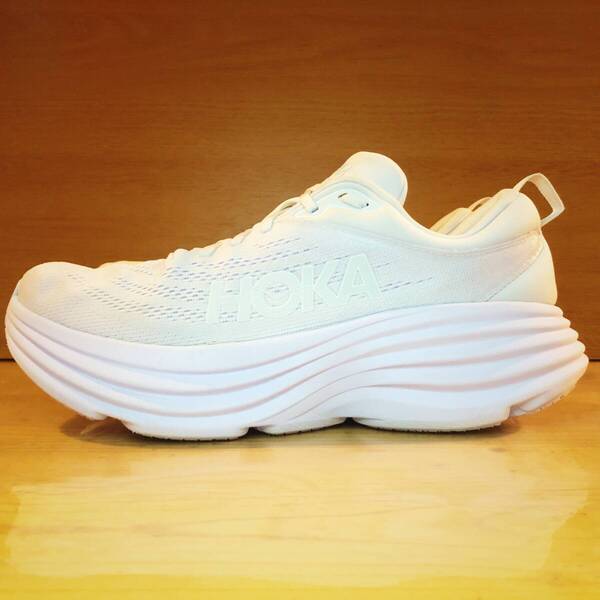 【美品/完売モデル・定価25,300円】Hoka OneOne/ Bondi 8/ 27.5 cm/ オールホワイト/ ホカ オネオネ ボンダイ