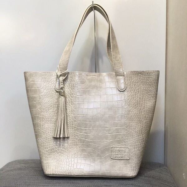 新品 トートバッグ レディース バッグ クロコ 型押し ベージュ