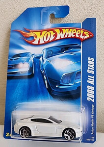 Hot Wheels 2008 All Stars Aston Martin V8 Vantage White Diecast Car Vehicle NEW 海外 即決