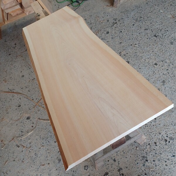 A-2259【88.2×36~45×3.6cm】 国産ひのき 耳付板 テーブル 看板 椅子 一枚板 無垢材 桧 檜 DIY